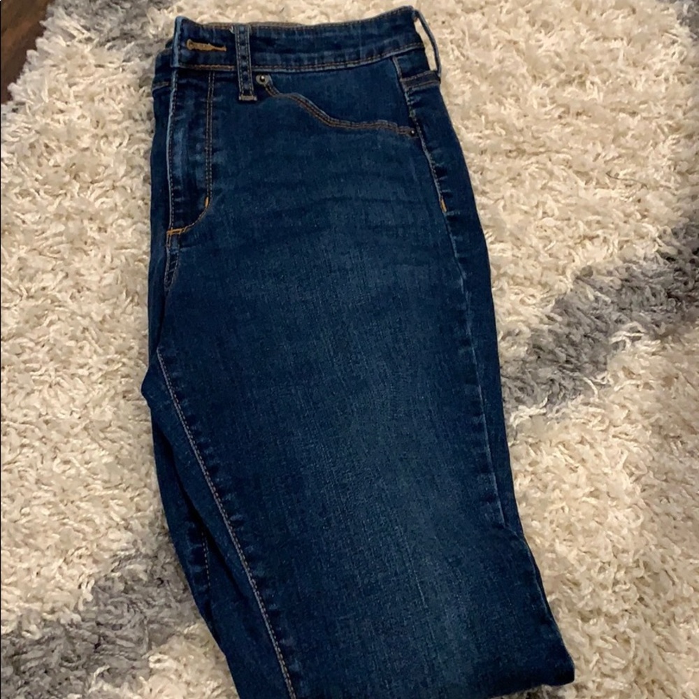 Skinny jeans